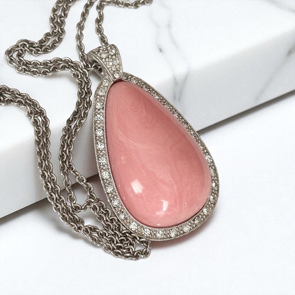 Elegant Pink Teardrop Pendant Necklace